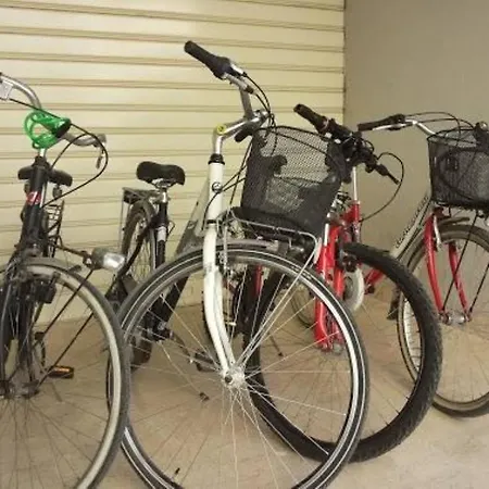 Giardino Fiorito 2 Wi-fi Bici Free تراباني